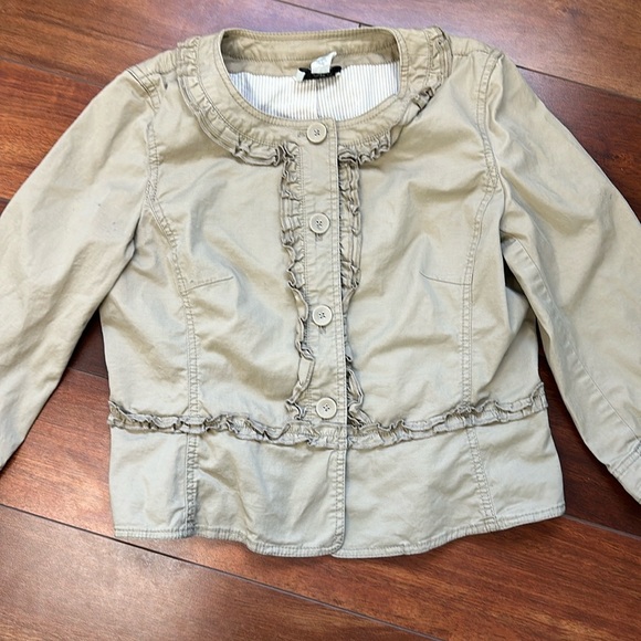 Ann Taylor Tan Blazer with ruffle details size 6 - Picture 1 of 5
